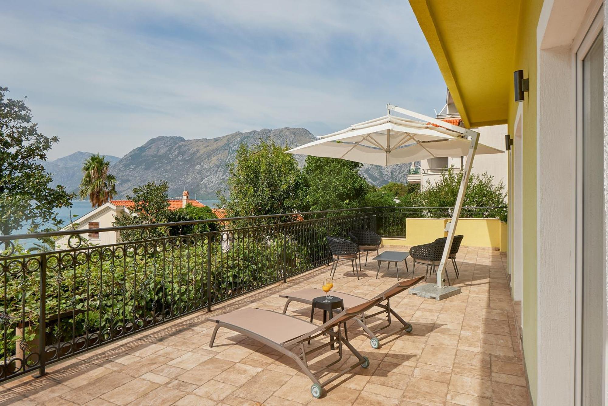 2Montenegro Mimoza Apartments ドブロタ エクステリア 写真