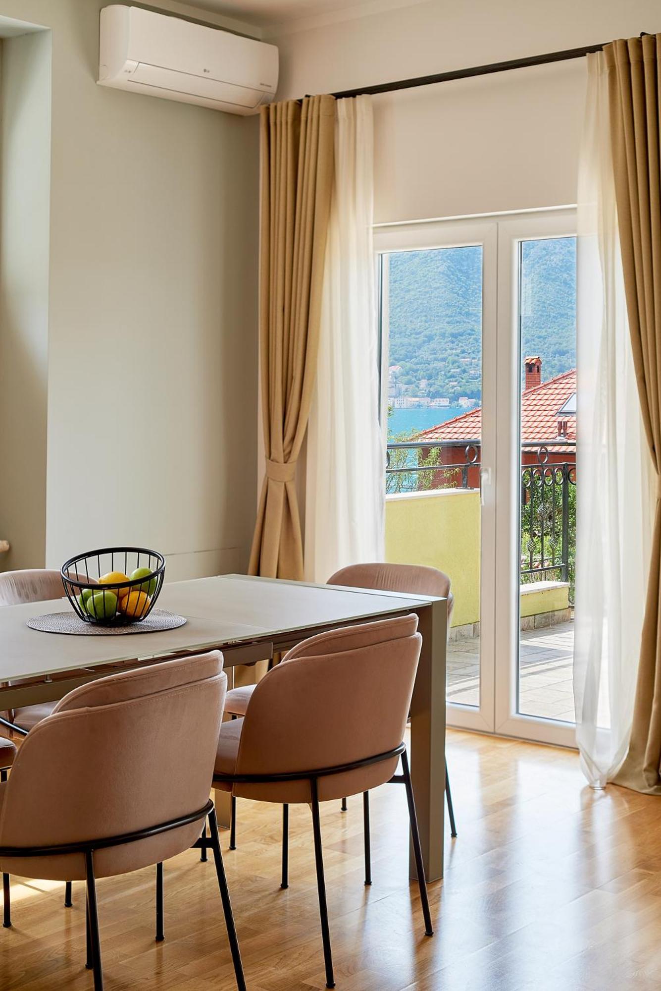 2Montenegro Mimoza Apartments ドブロタ エクステリア 写真