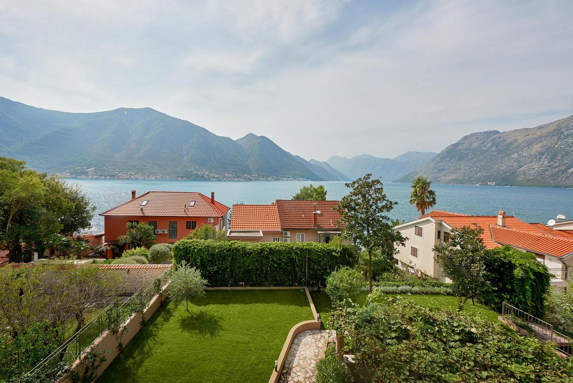 2Montenegro Mimoza Apartments ドブロタ エクステリア 写真