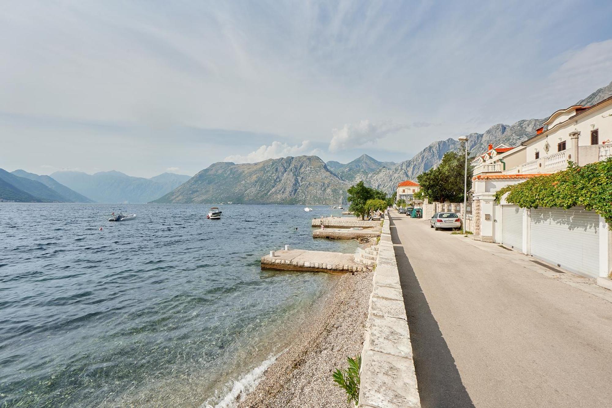 2Montenegro Mimoza Apartments ドブロタ エクステリア 写真